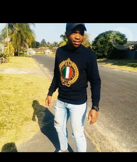 Ayanda710