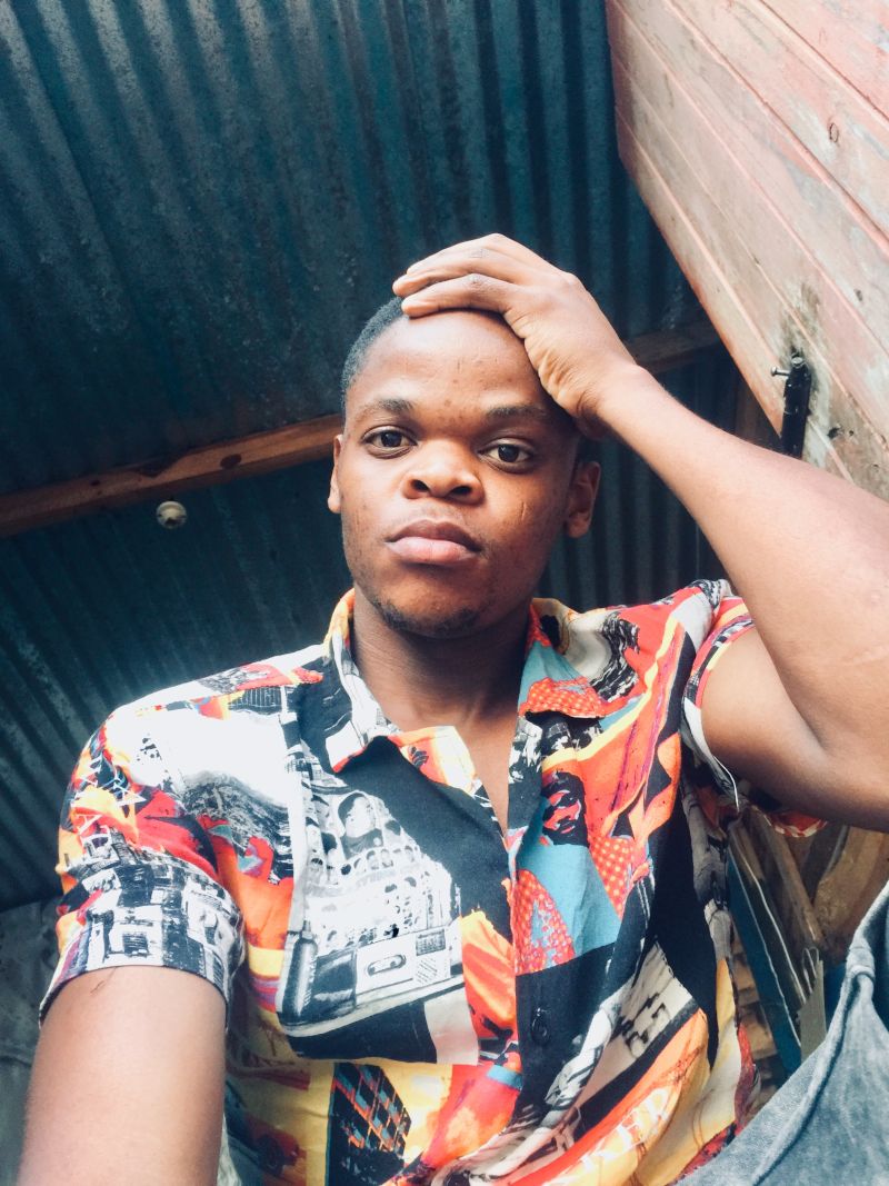 Ayanda710