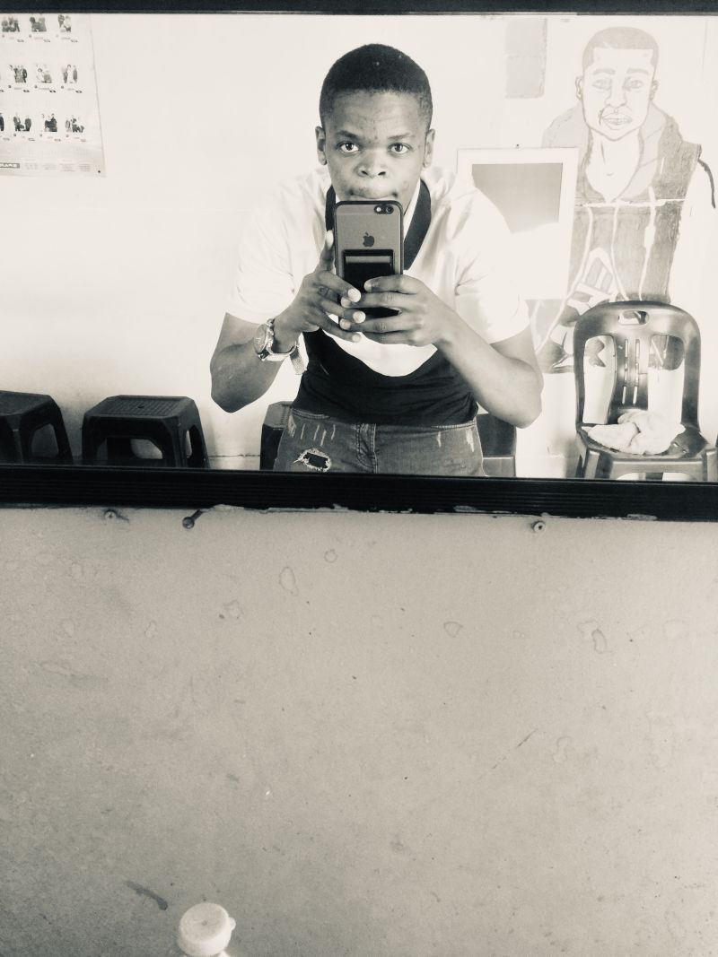 Ayanda710