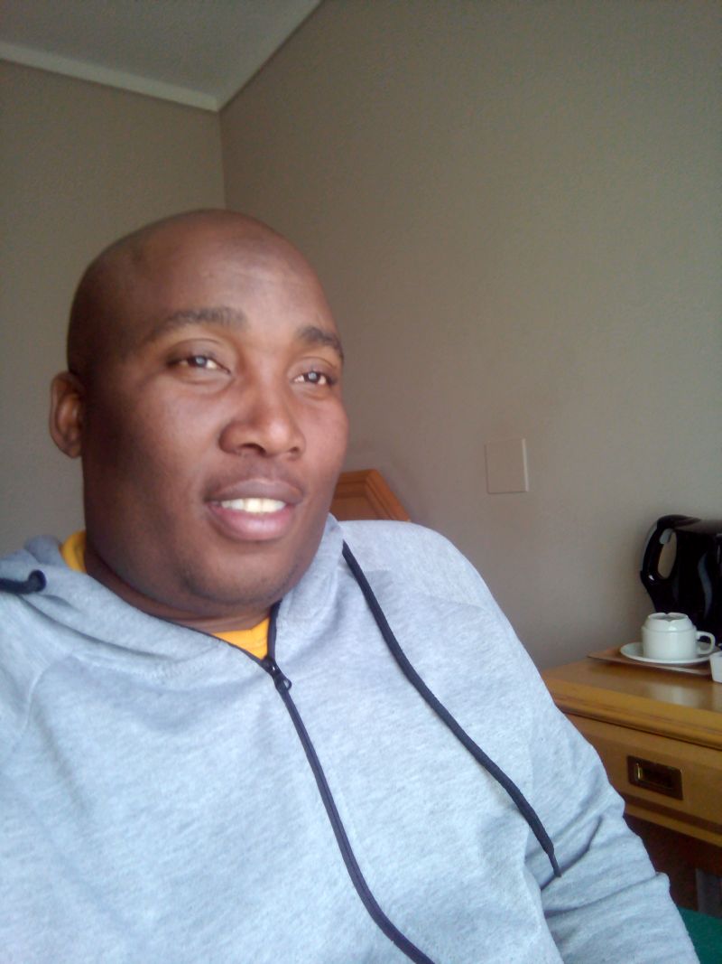 Nkhutile